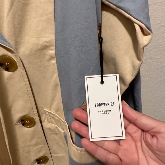 Colorblock Belted Trench Coat NWT - Picture 3 of 4